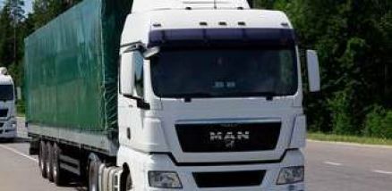 Перевозки грузов тентованными полуприцепами